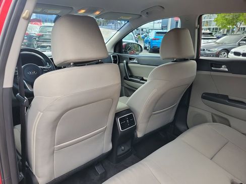 Used 2022 Kia Sportage LX FWD image 13