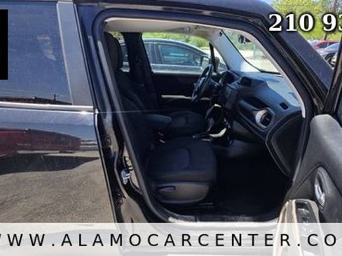 Used 2015 Jeep Renegade Latitude FWD image 15