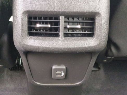 Used 2020 Chevrolet Equinox LS w/ LS Convenience Package FWD image 21