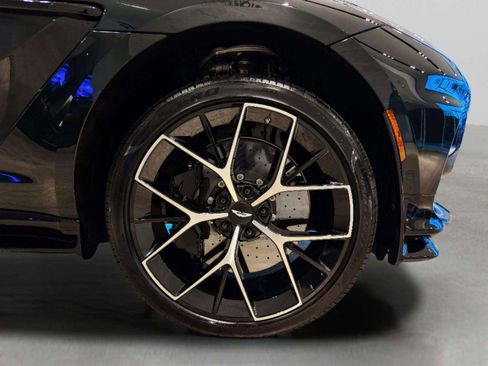 New 2026 Aston Martin DBX 707 image 49