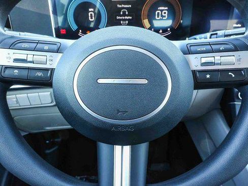 New 2026 Hyundai Tucson SE FWD image 25