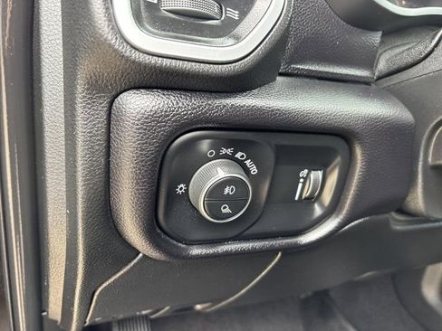 Used 2021 RAM 2500 Big Horn w/ Level 2 Equipment Group AWD/4WD image 19
