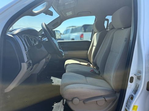 Used 2013 Toyota Tundra 4x4 Double Cab w/ Tow Pkg image 12