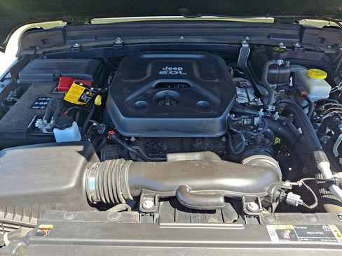 Used 2021 Jeep Wrangler Unlimited Sport AWD/4WD image 28