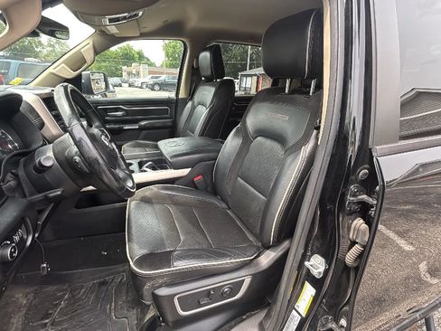 Used 2020 RAM 1500 Laramie AWD/4WD image 9