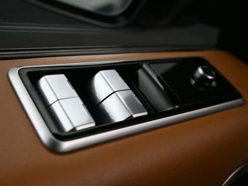 Used 2020 Land Rover Range Rover Sport HSE Dynamic image 23