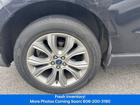 Used 2019 Ford Edge Titanium w/ Equipment Group 301A AWD/4WD image 5