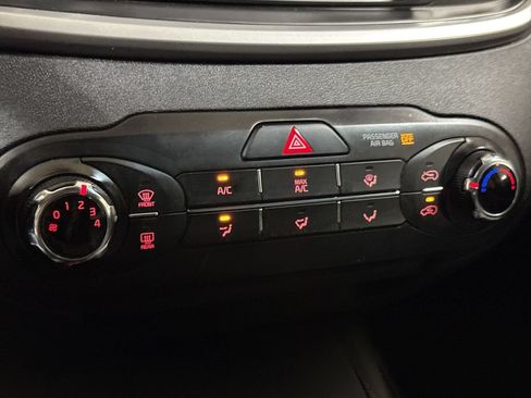 Used 2019 Kia Sorento L FWD image 16