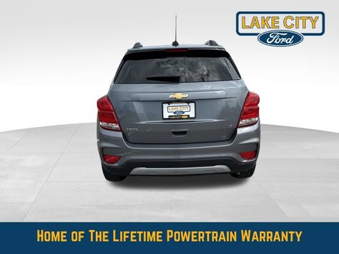 Used 2019 Chevrolet Trax LT w/ LT Convenience Package FWD image 6