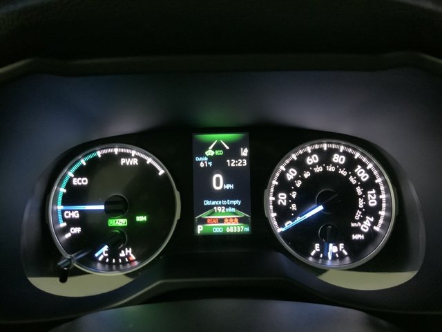 Used 2021 Toyota RAV4 LE AWD/4WD image 23