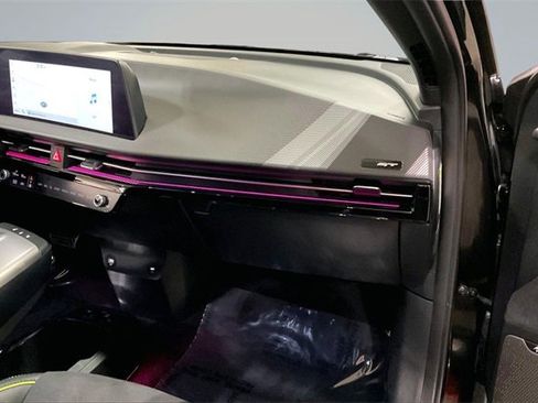 Used 2023 Kia EV6 GT image 17