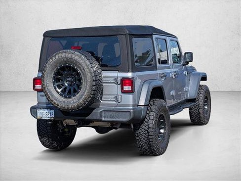 Used 2018 Jeep Wrangler Unlimited Sport S AWD/4WD image 5