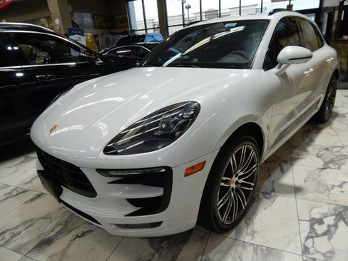 Used 2017 Porsche Macan GTS image 10
