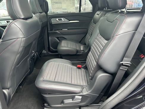 New 2025 Ford Explorer ST-Line w/ Premium Package image 28