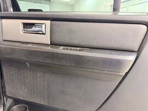 Used 2015 Ford Expedition EL Limited w/ Equipment Group 301A AWD/4WD image 38