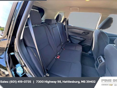 Used 2024 Nissan Rogue S AWD/4WD image 20