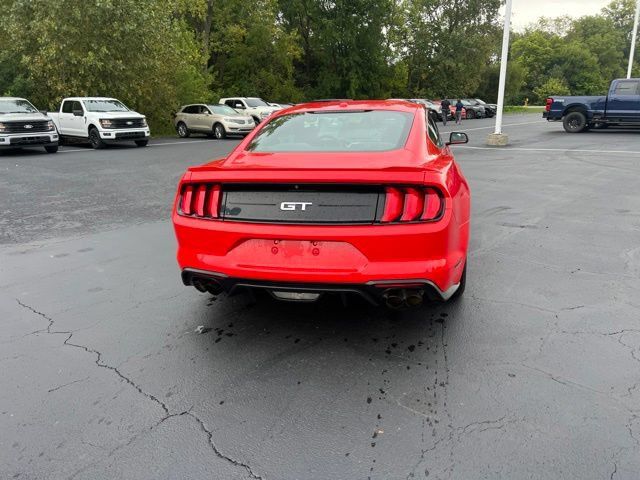 Used 2019 Ford Mustang GT RWD image 4