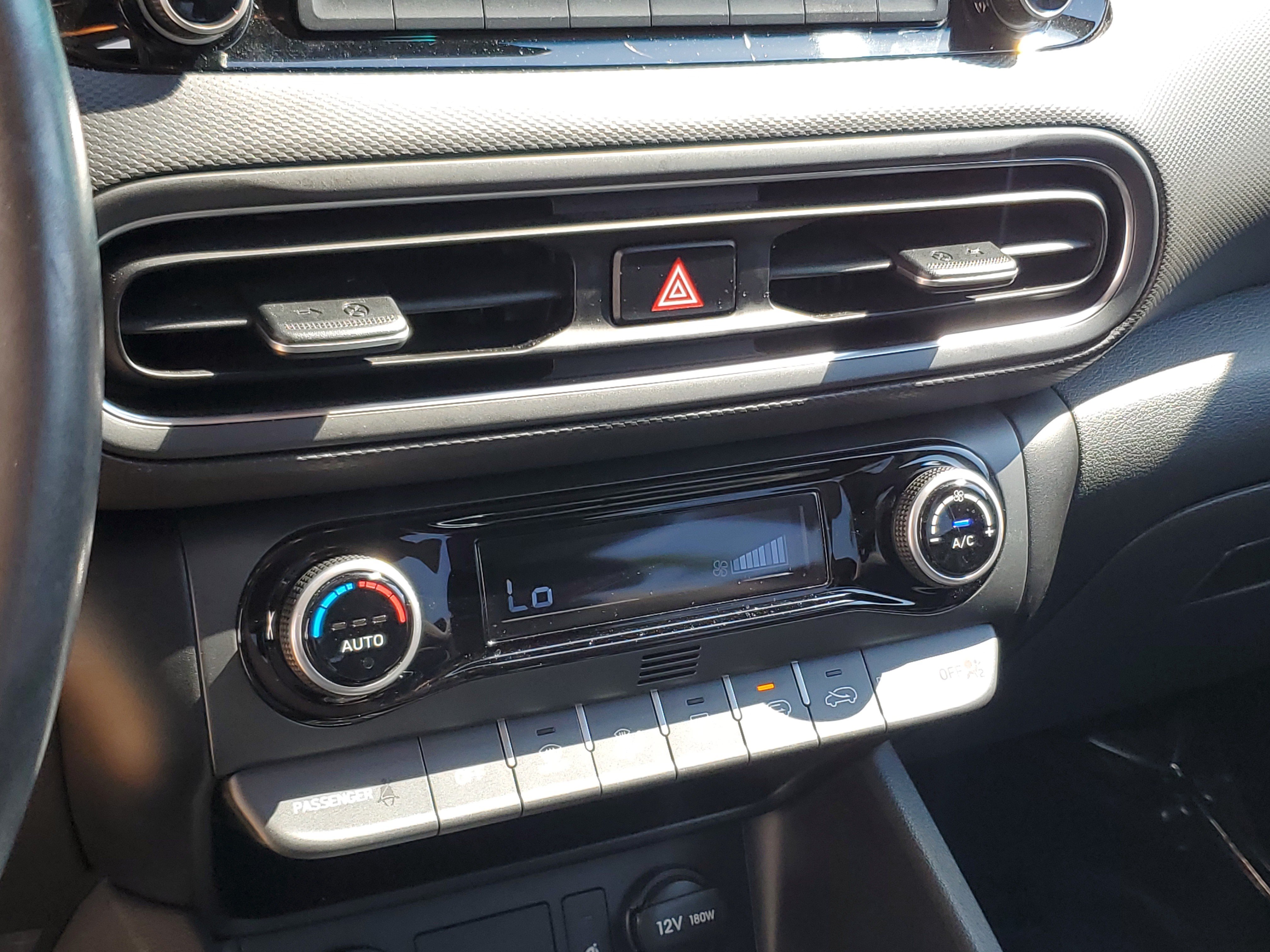 Used 2023 Hyundai Kona Limited FWD image 28