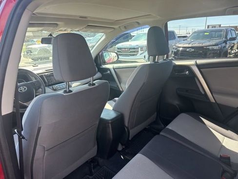 Used 2015 Toyota RAV4 XLE image 24