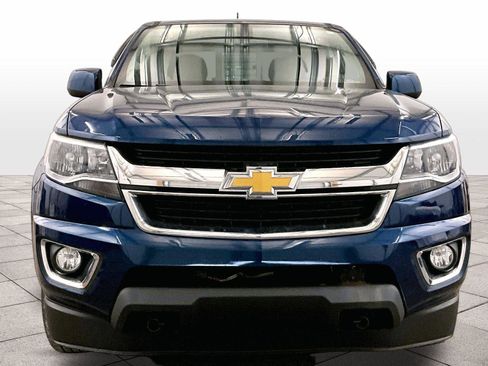 Used 2019 Chevrolet Colorado LT w/ LT Convenience Package AWD/4WD image 3