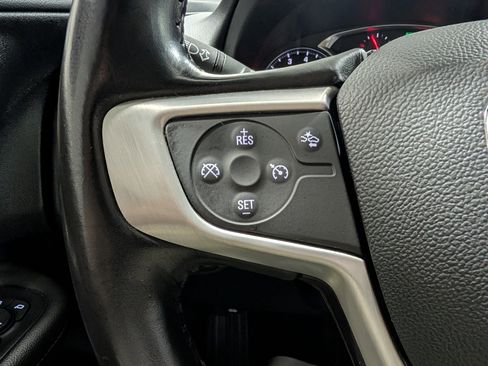 Used 2020 GMC Terrain SLE w/ Driver Convenience Package image 23