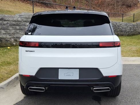 New 2026 Land Rover Range Rover Sport SE image 7