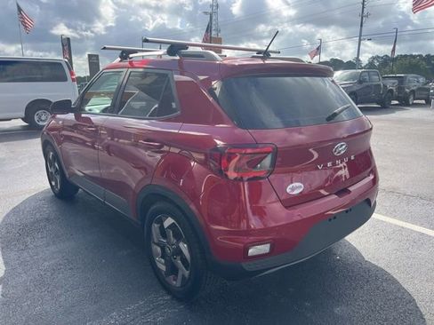 Used 2023 Hyundai Venue SEL FWD image 20
