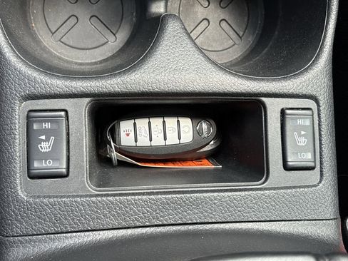 Used 2020 Nissan Rogue SL AWD/4WD image 34