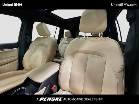 Used 2024 Jeep Grand Cherokee L Limited AWD/4WD image 12