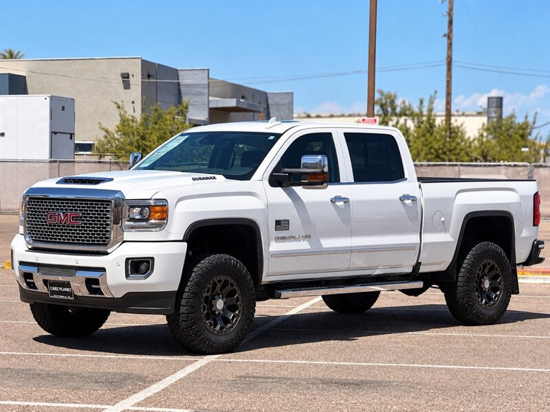 Used 2017 GMC Sierra 2500 Denali w/ Duramax Plus Package AWD/4WD image 9