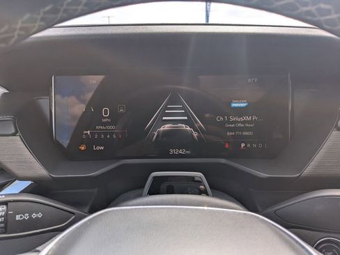 Used 2024 GMC Acadia Denali w/ Super Cruise Package FWD image 22