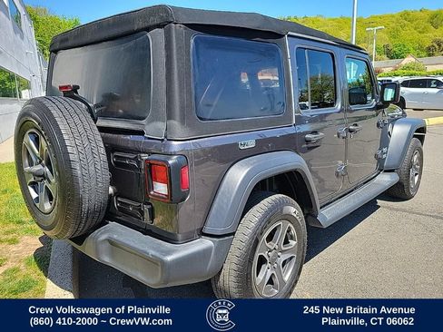 Used 2019 Jeep Wrangler Unlimited Sport S AWD/4WD image 3