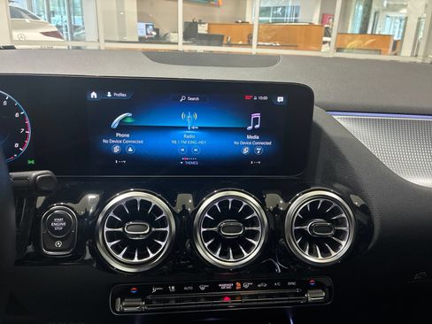 Certified 2023 Mercedes-Benz GLA 250 4MATIC image 24