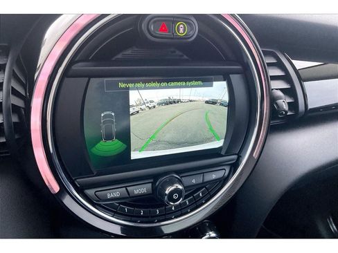 Used 2020 MINI Cooper 2-Door Hardtop image 23
