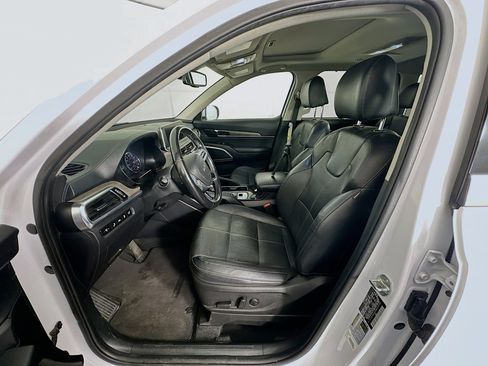 Used 2022 Kia Telluride EX w/ EX Premium Package image 13