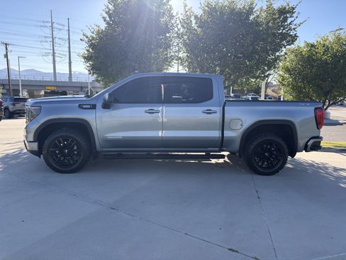 Used 2025 GMC Sierra 1500 Elevation w/ Elevation Premium Package AWD/4WD image 2