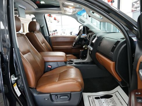 Used 2011 Toyota Sequoia Platinum AWD/4WD image 41