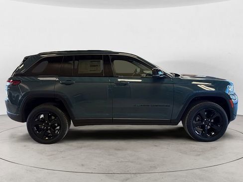 New 2026 Jeep Grand Cherokee Limited w/ Limited Altitude Package AWD/4WD image 7