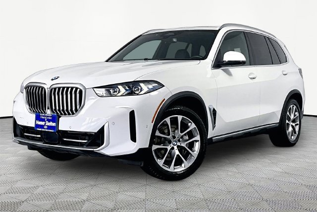 Used 2024 BMW X5 xDrive40i w/ Premium Package AWD/4WD image 3