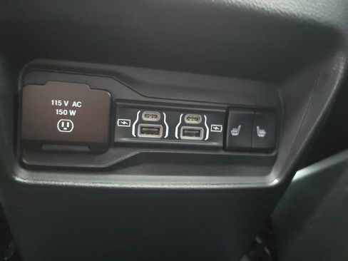 Used 2023 Jeep Grand Cherokee 4WD 4xe image 33