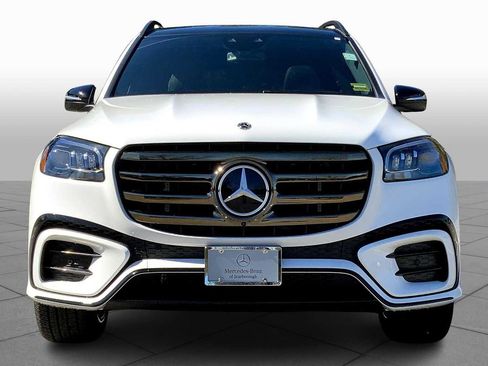 Used 2026 Mercedes-Benz GLS 450 4MATIC image 3