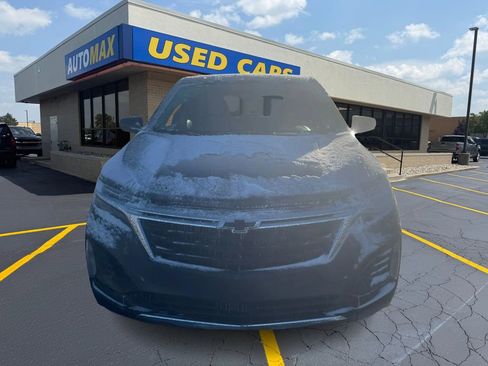 Used 2023 Chevrolet Equinox LT image 3