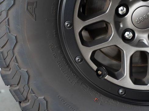 Used 2023 Jeep Wrangler Unlimited Rubicon 392 image 71