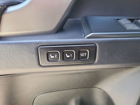 Used 2023 Lexus GX 460 Premium AWD/4WD image 17