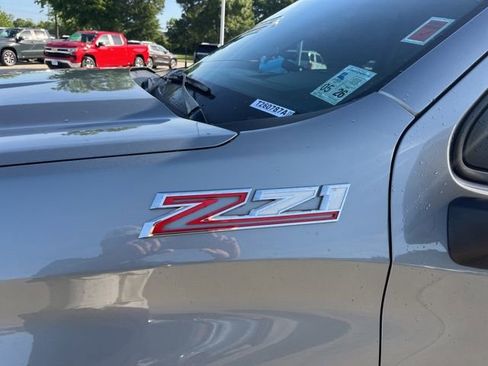 Used 2024 Chevrolet Silverado 1500 LT w/ Z71 Off-Road Package image 3