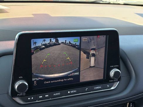 Used 2021 Nissan Rogue SV FWD image 28