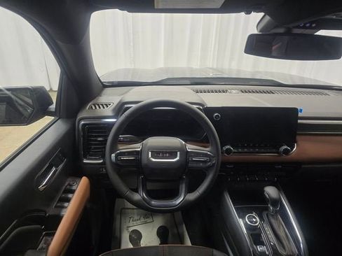 New 2025 GMC Canyon AT4 w/ Nightfall Edition AWD/4WD image 4
