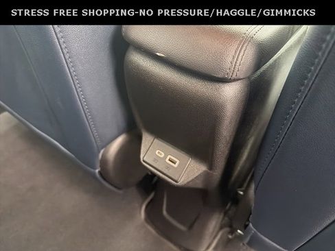 Used 2023 Chevrolet Bolt EUV LT w/ Convenience Package image 32