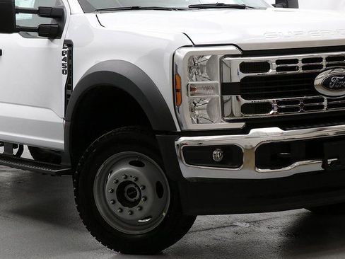 New 2025 Ford F450 XL w/ XL Chrome Package AWD/4WD image 3