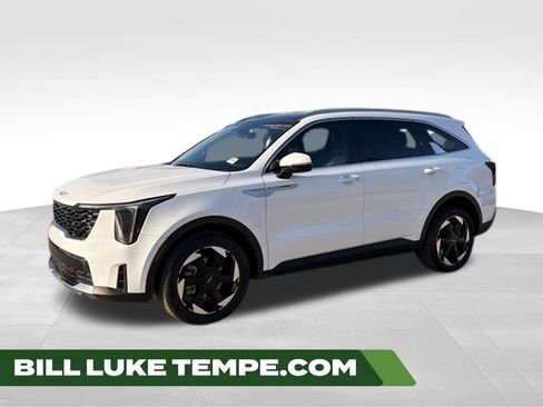 Used 2025 Kia Sorento S w/ Panoramic Sunroof Package FWD image 1